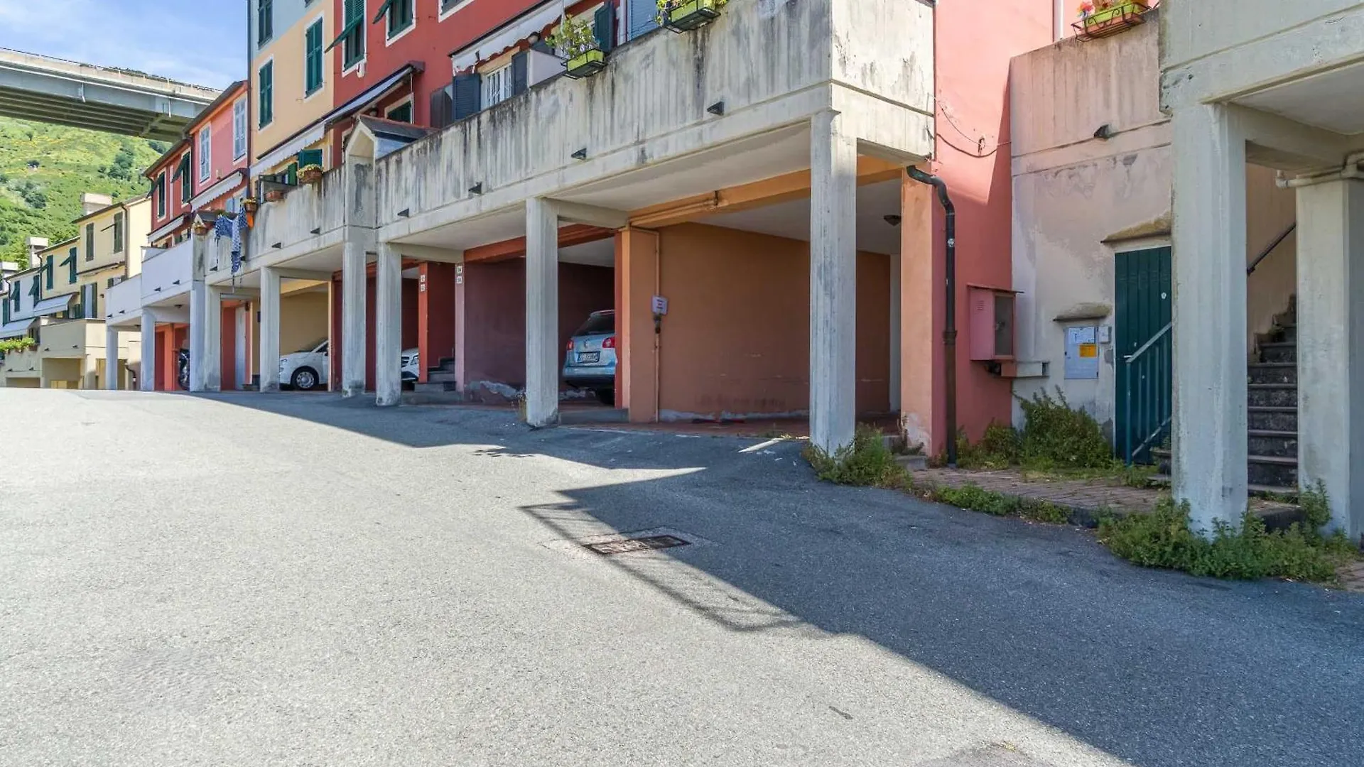 Colle Degli Ometti Vintage Chic Flat Apartment Genoa Italy