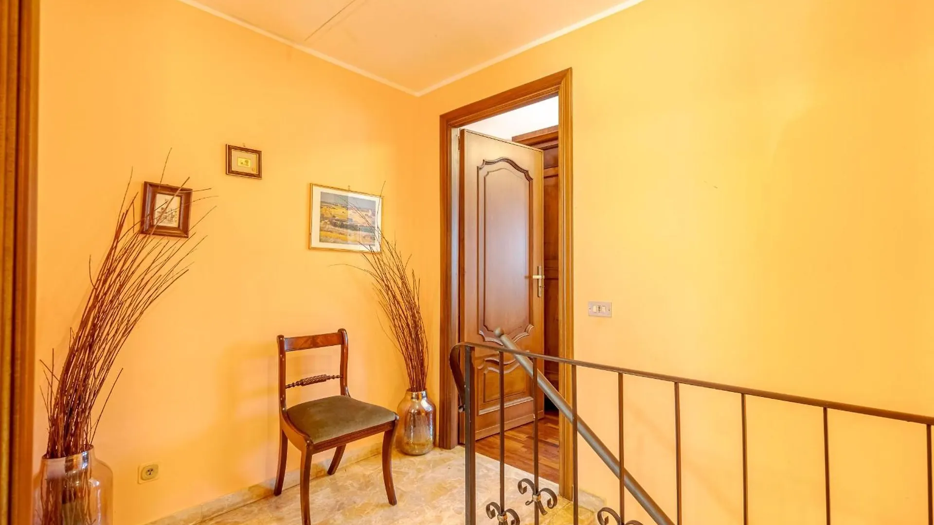 Colle Degli Ometti Vintage Chic Flat Apartment Genoa