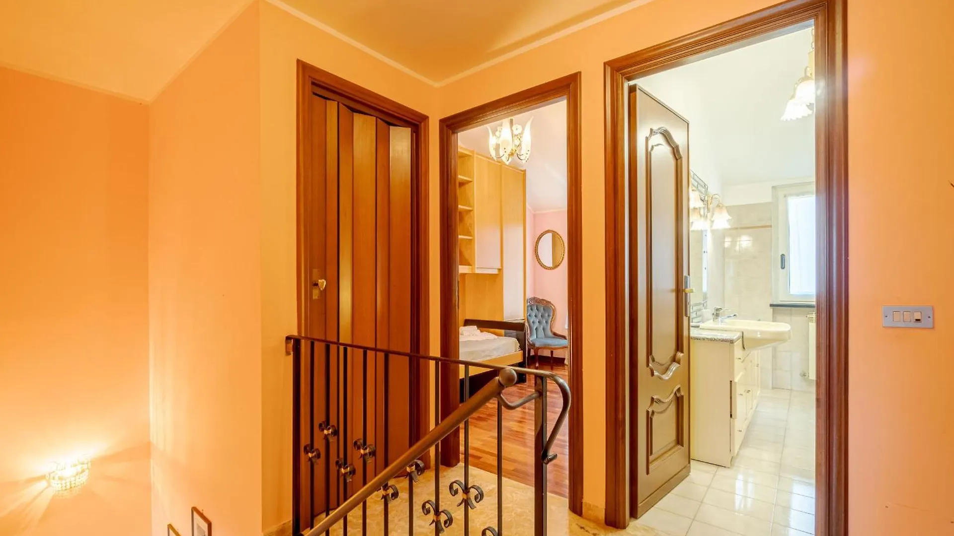 Colle Degli Ometti Vintage Chic Flat Apartment Genoa