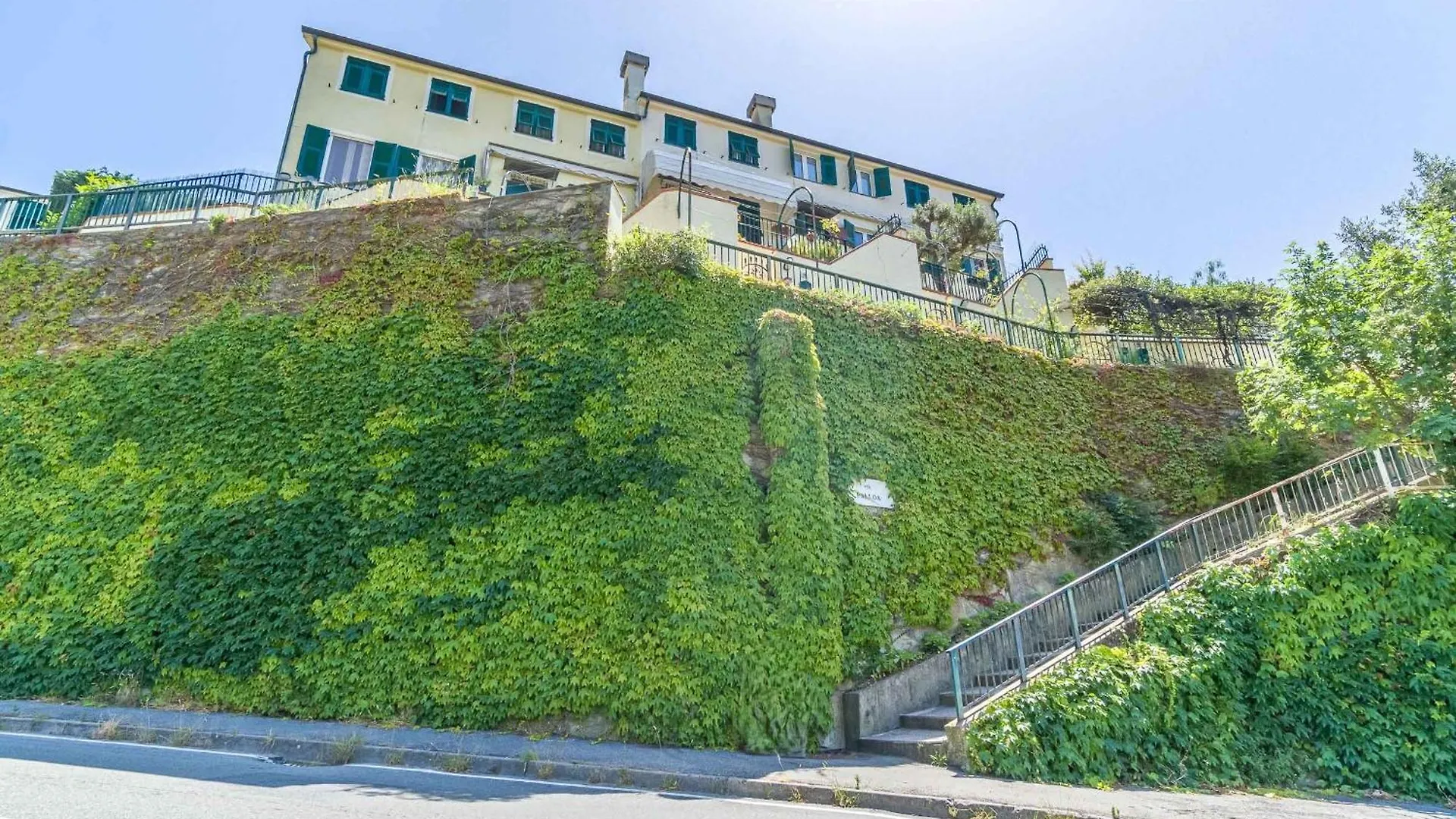 Colle Degli Ometti Vintage Chic Flat Apartment Genoa