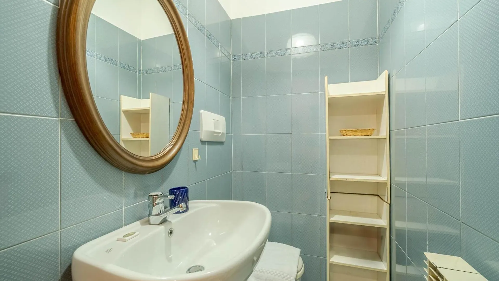 Colle Degli Ometti Vintage Chic Flat Apartment Genoa