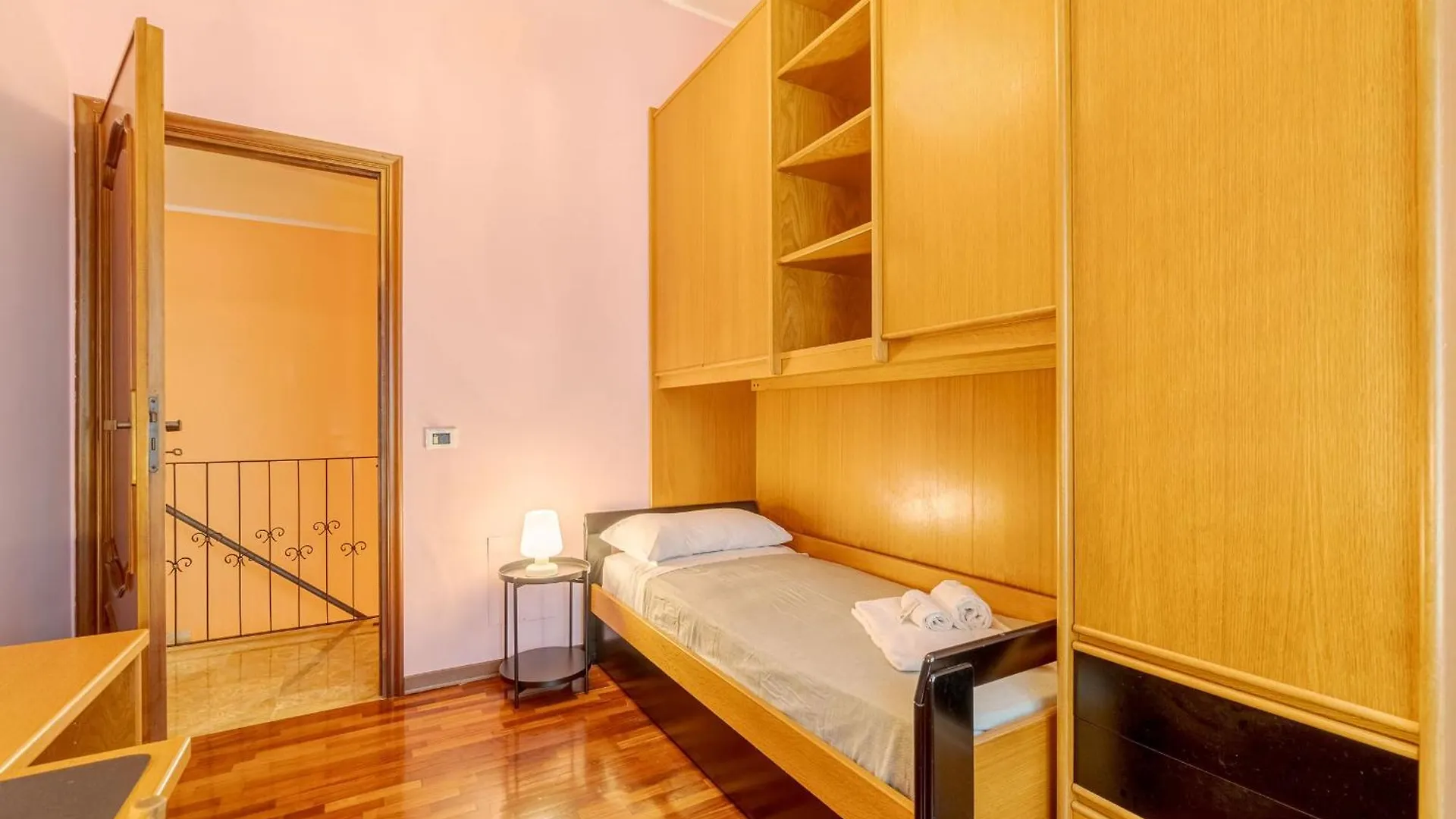 Colle Degli Ometti Vintage Chic Flat Apartment Genoa